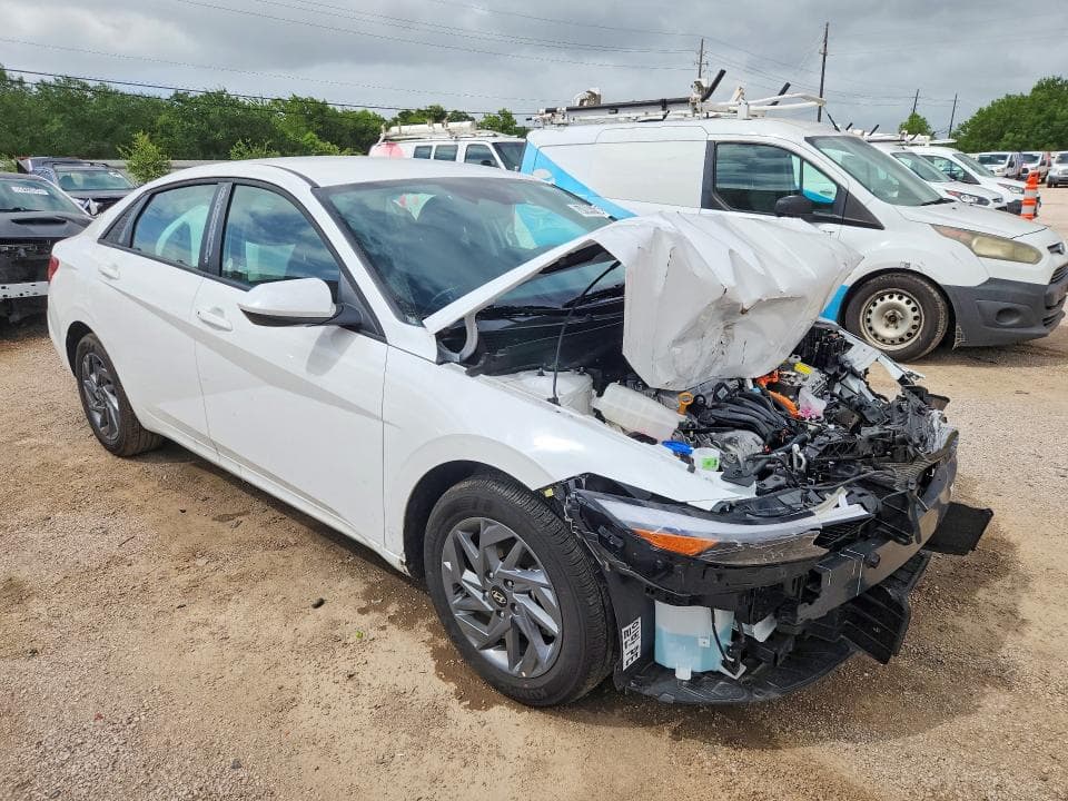 2026 HYUNDAI ELANTRA HYBRID BLUE 4