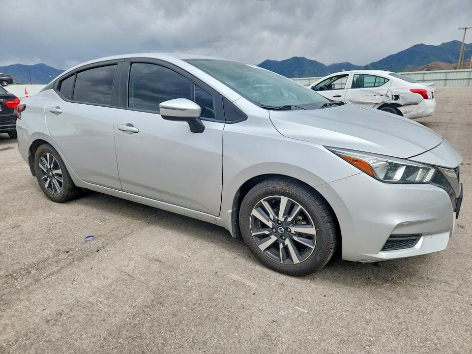 2020 NISSAN VERSA SV SV 4