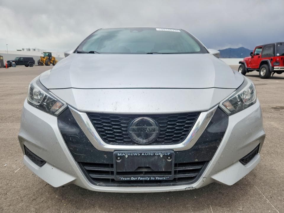 2020 NISSAN VERSA SV SV 5