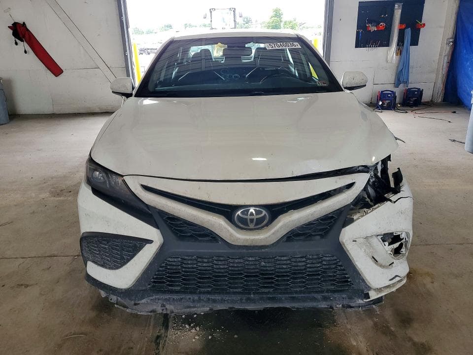 2022 TOYOTA CAMRY SE SE 5