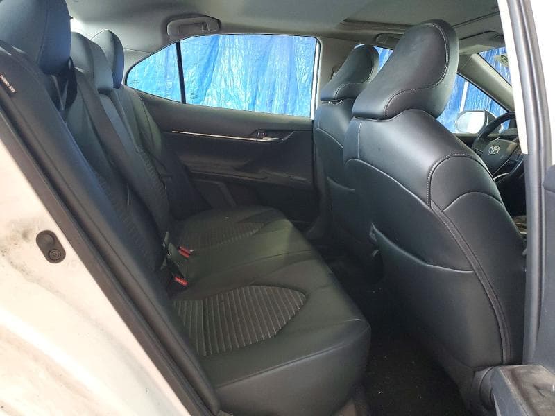 2022 TOYOTA CAMRY SE SE 10