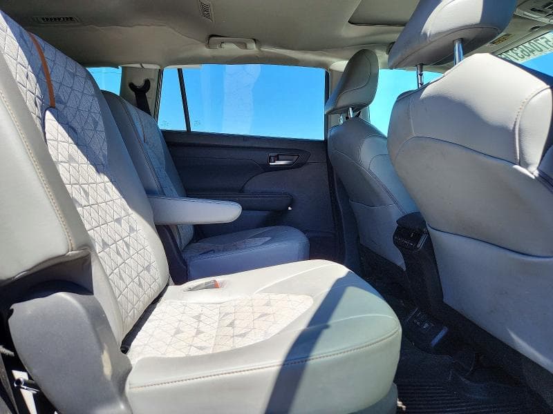 2023 TOYOTA HIGHLANDER HYBRID BRONZE EDITION HYBRID BRONZE EDITION 10