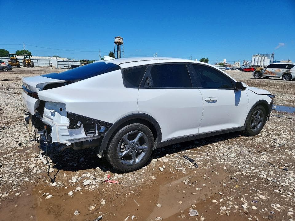 2025 KIA K4 LXS 3