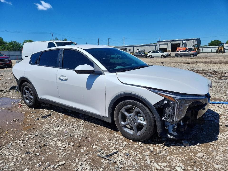 2025 KIA K4 LXS 4