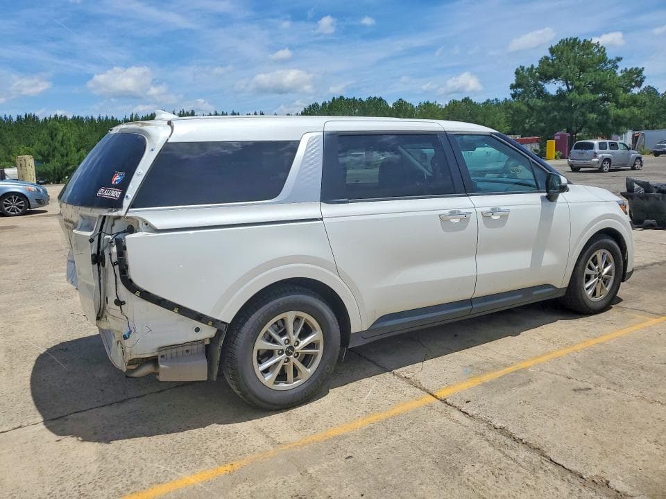 2024 KIA CARNIVAL LX 3