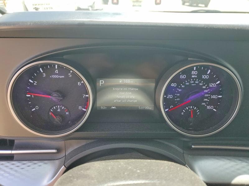 2024 KIA CARNIVAL LX 9