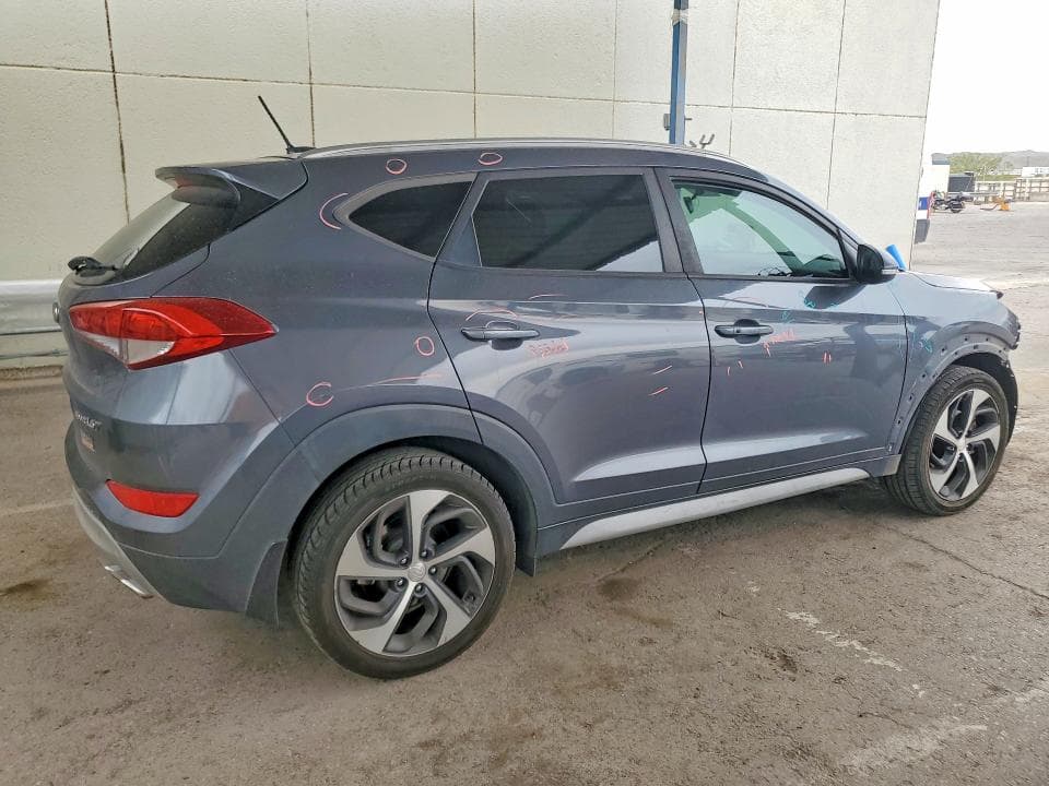 2017 HYUNDAI TUCSON SPORT 3