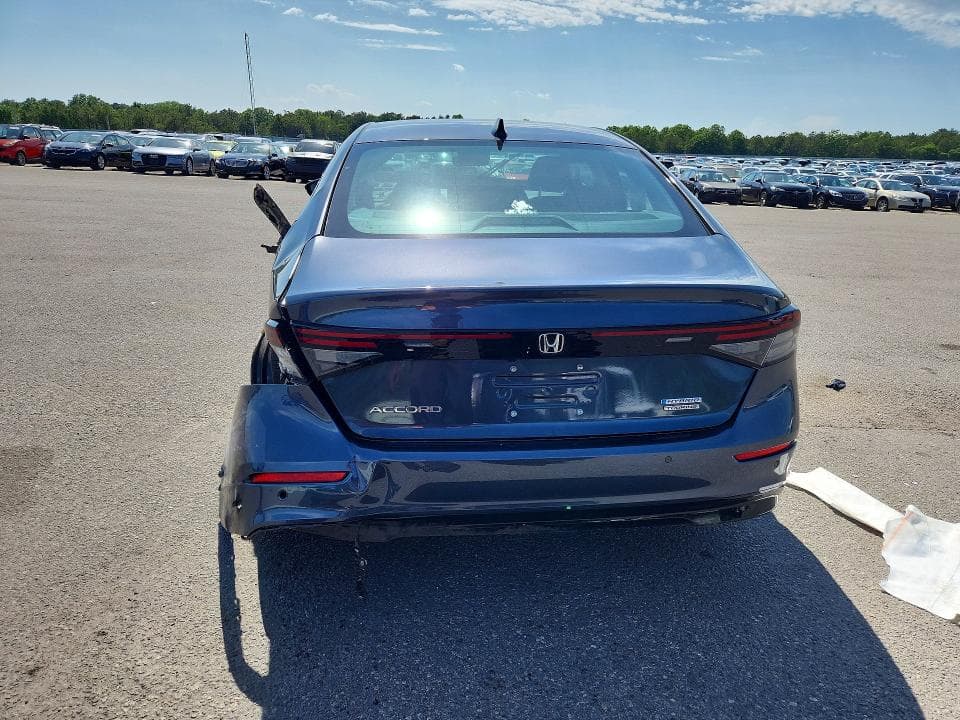 2024 HONDA ACCORD TOURING HYBRID 6
