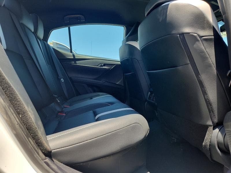 2025 TOYOTA CAMRY SE 9