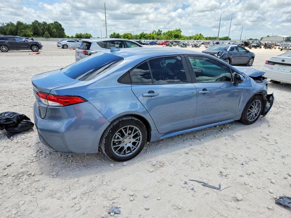 2022 TOYOTA COROLLA LE 3