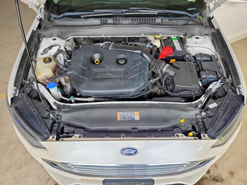 2017 FORD FUSION SE 11