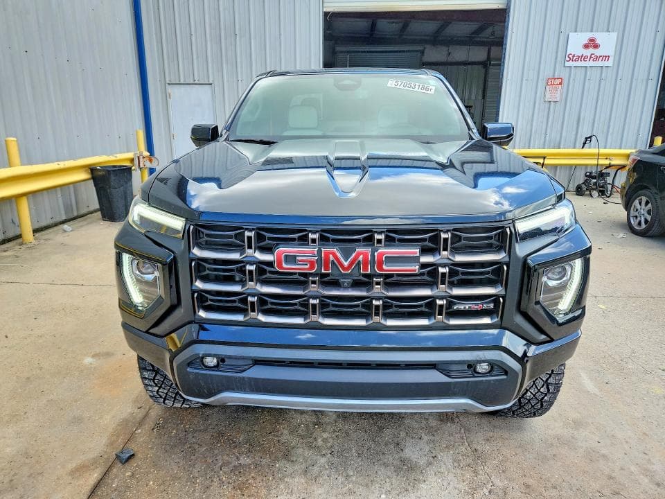 2025 GMC CANYON AT4 5