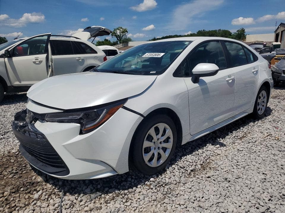2026 TOYOTA COROLLA LE - 1