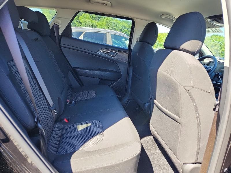 2023 KIA SPORTAGE LX 11