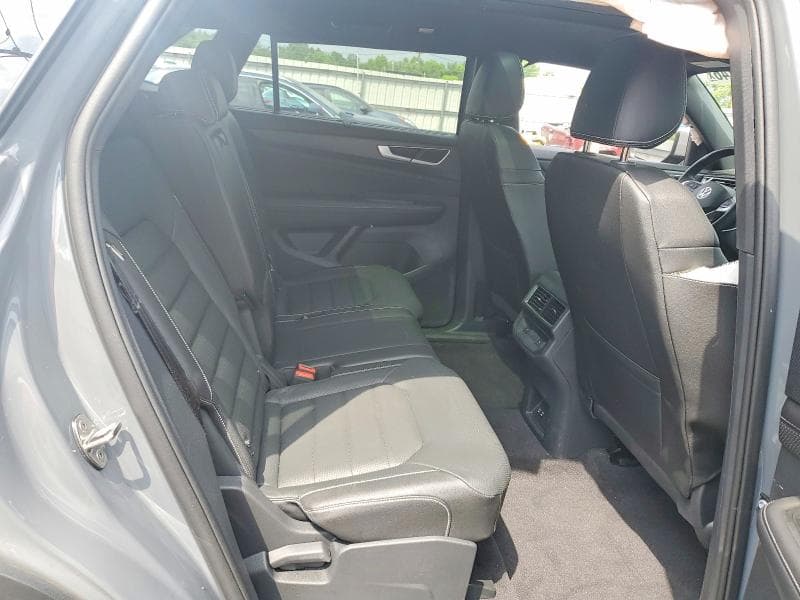 2024 VOLKSWAGEN ATLAS CROSS SPORT SEL R-LINE 11