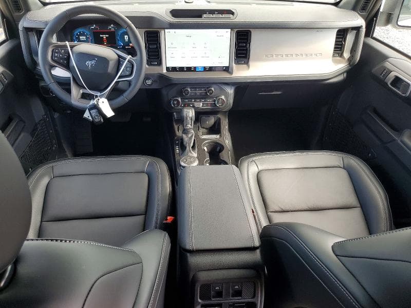 2026 FORD BRONCO OUTER BANKS 8