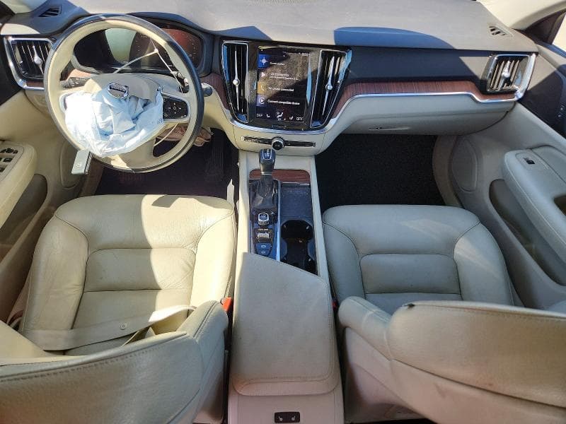 2021 VOLVO S60 T6 MOMENTUM T6 MOMENTUM 8