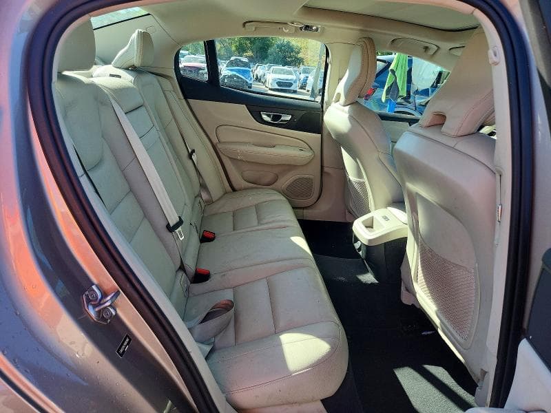 2021 VOLVO S60 T6 MOMENTUM T6 MOMENTUM 10