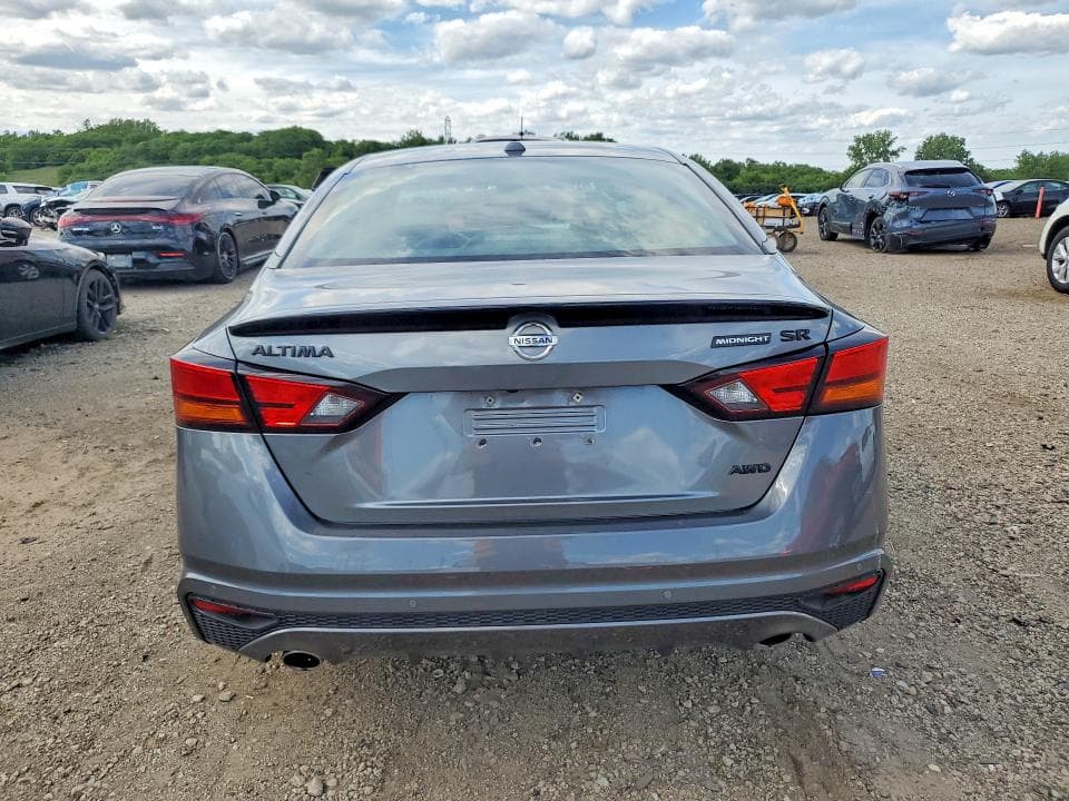 2022 NISSAN ALTIMA SR 6