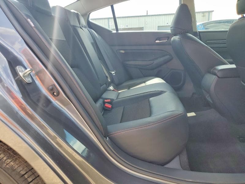 2022 NISSAN ALTIMA SR 10