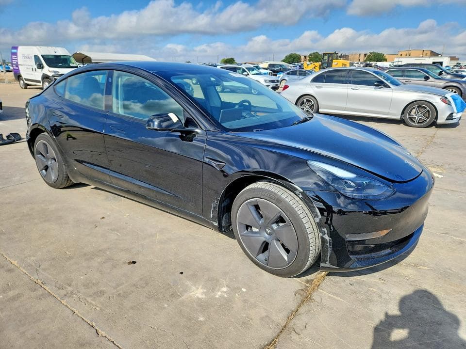 2023 TESLA MODEL 3 4