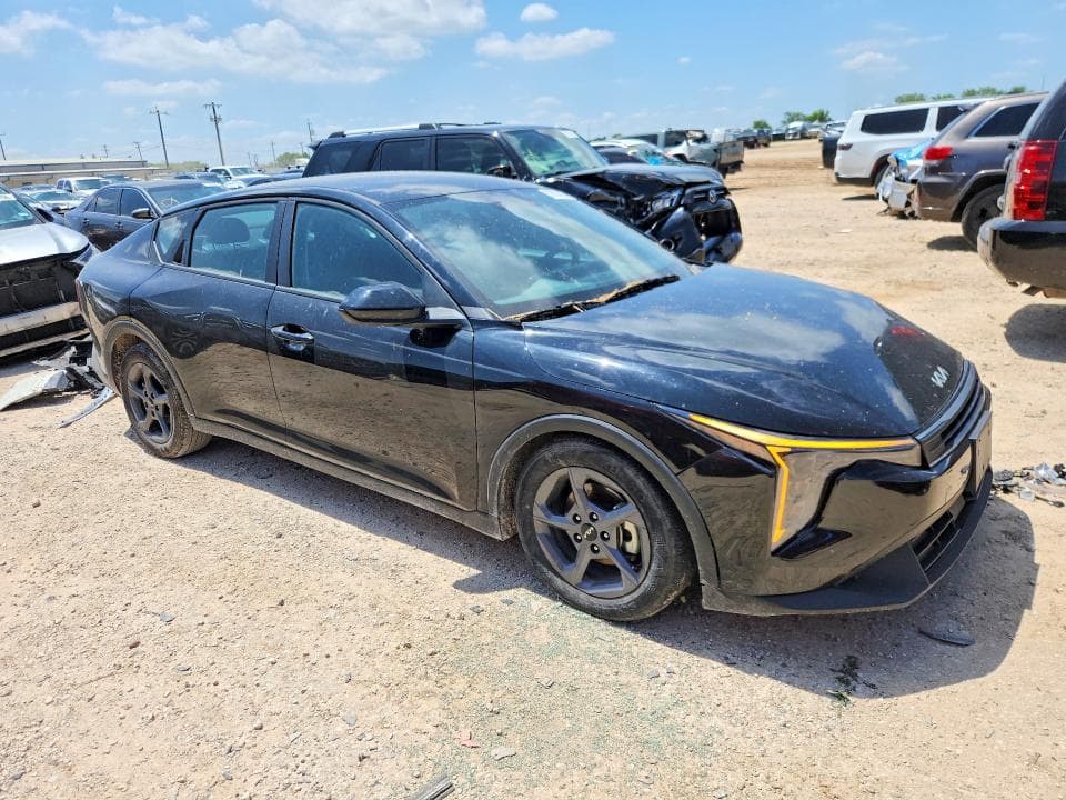 2025 KIA K4 LXS 4