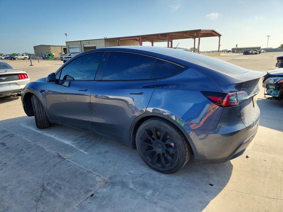 2023 TESLA MODEL Y 2