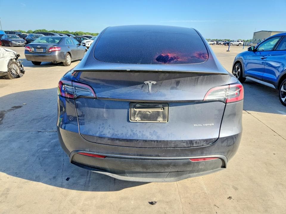 2023 TESLA MODEL Y 6