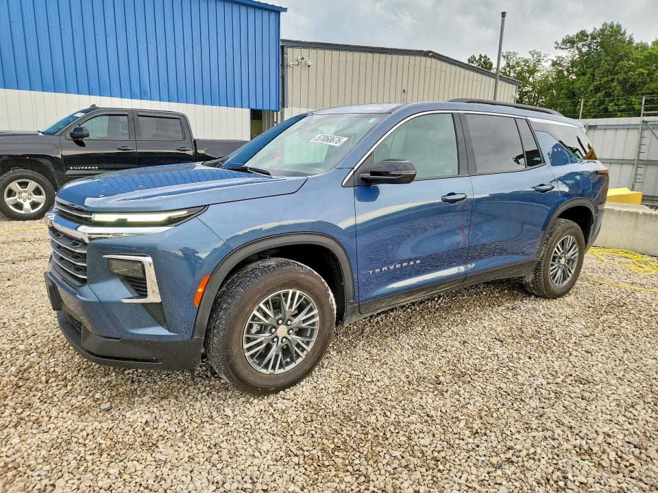 2025 CHEVROLET TRAVERSE LT - 1