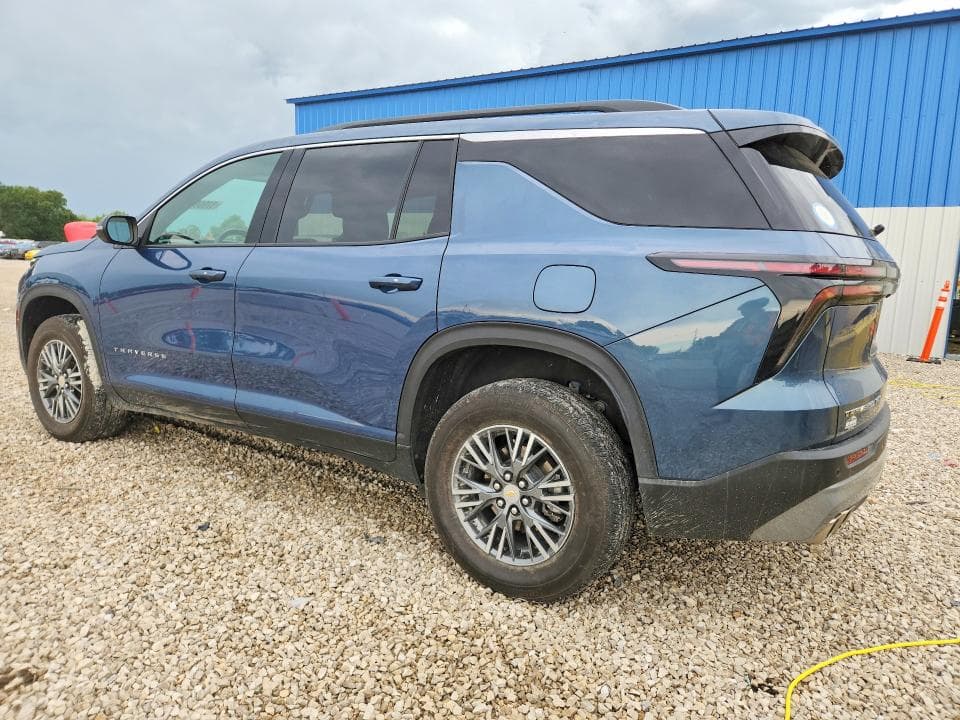 2025 CHEVROLET TRAVERSE LT 2