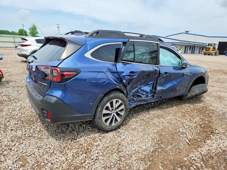 2022 SUBARU OUTBACK PREMIUM 3