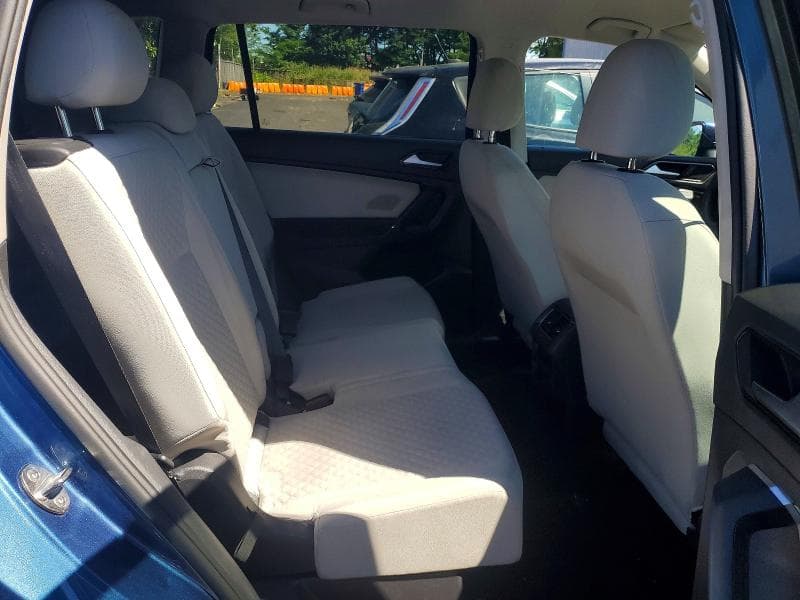 2018 VOLKSWAGEN TIGUAN S 10