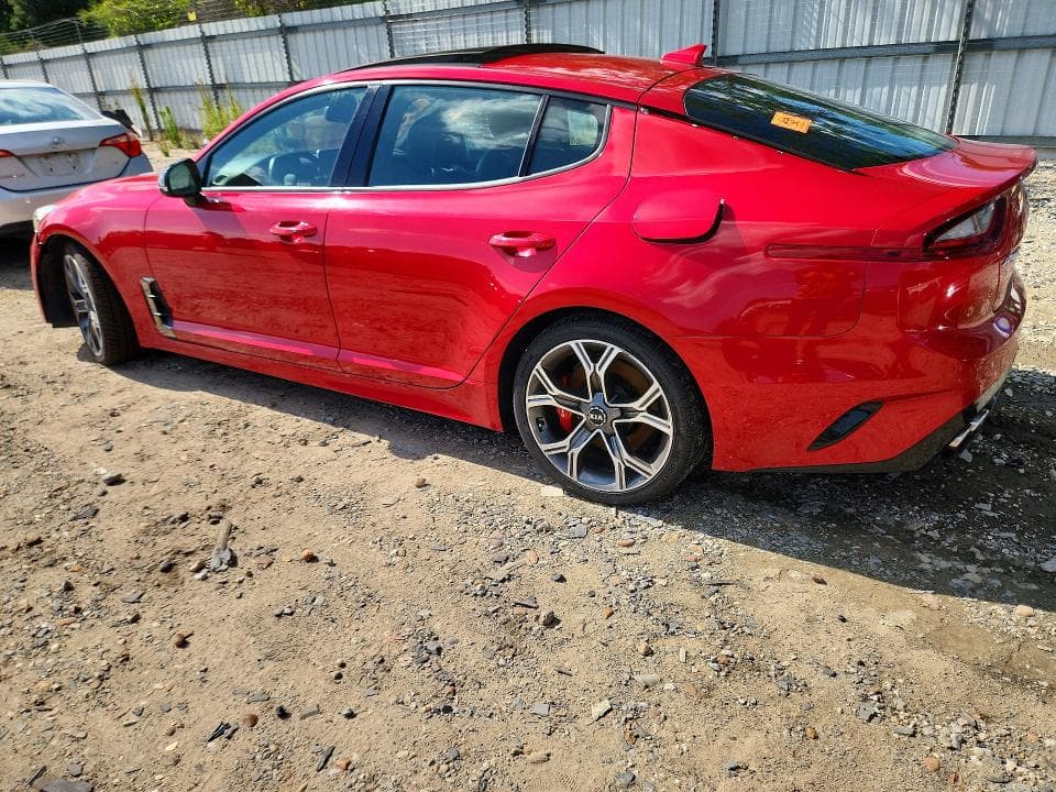 2018 KIA STINGER GT2 2