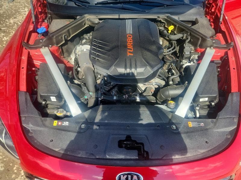 2018 KIA STINGER GT2 11