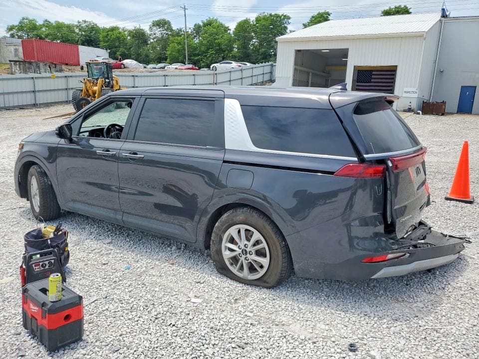 2023 KIA CARNIVAL LX 2