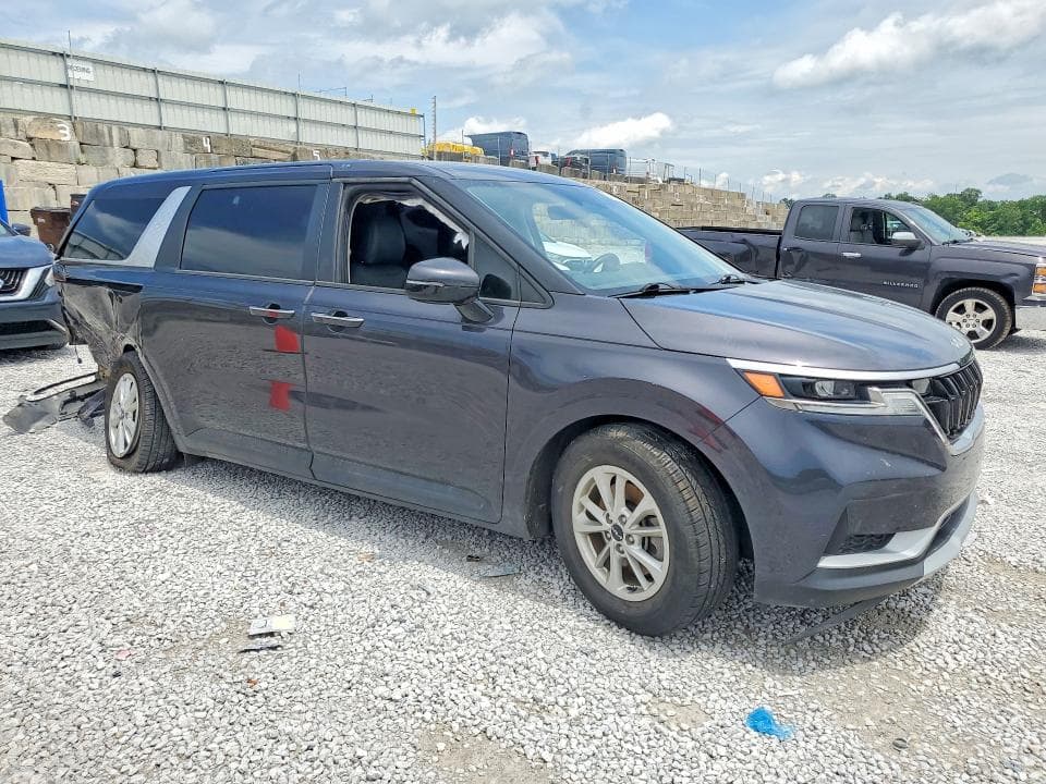 2023 KIA CARNIVAL LX 4