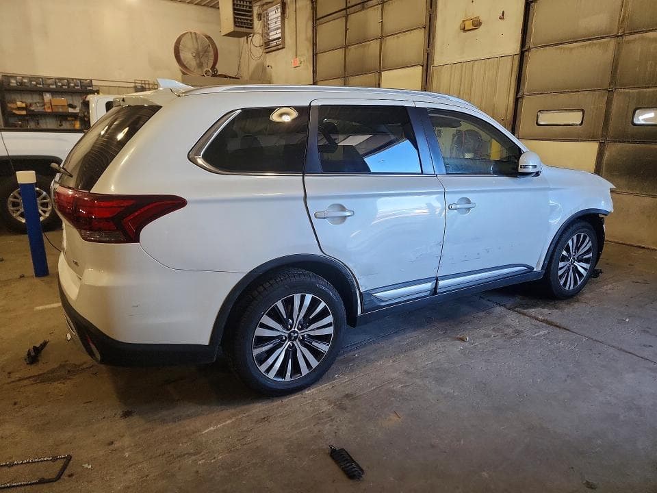 2020 MITSUBISHI OUTLANDER SE 3