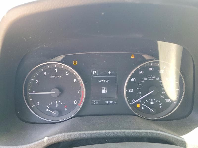 2018 HYUNDAI ELANTRA SEL 9