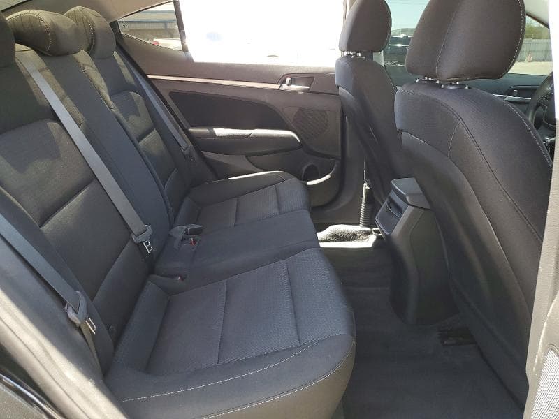 2018 HYUNDAI ELANTRA SEL 10