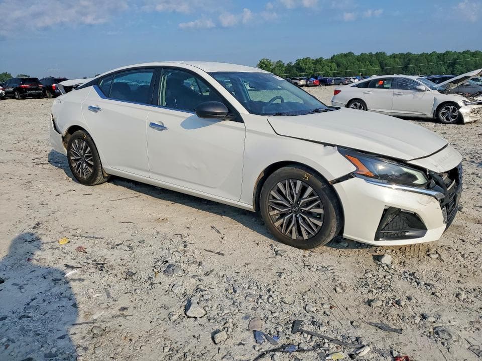 2024 NISSAN ALTIMA SV 4