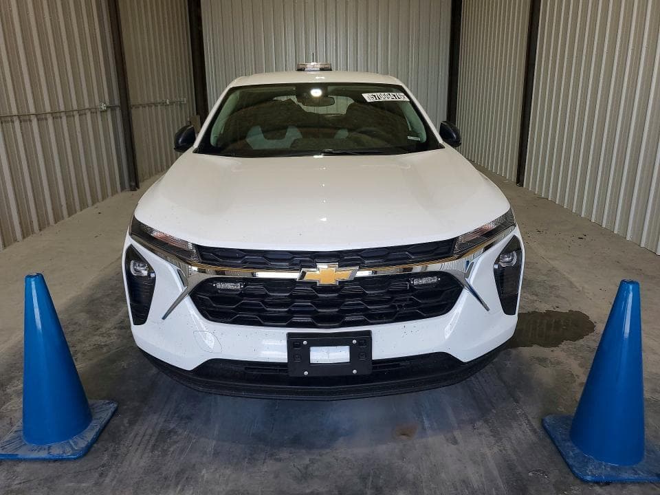2025 CHEVROLET TRAX LS 5