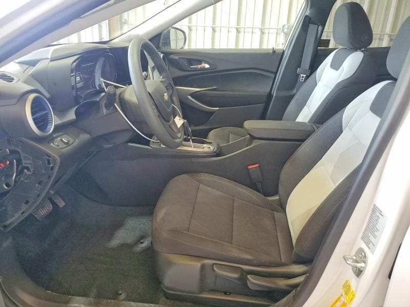 2025 CHEVROLET TRAX LS 7