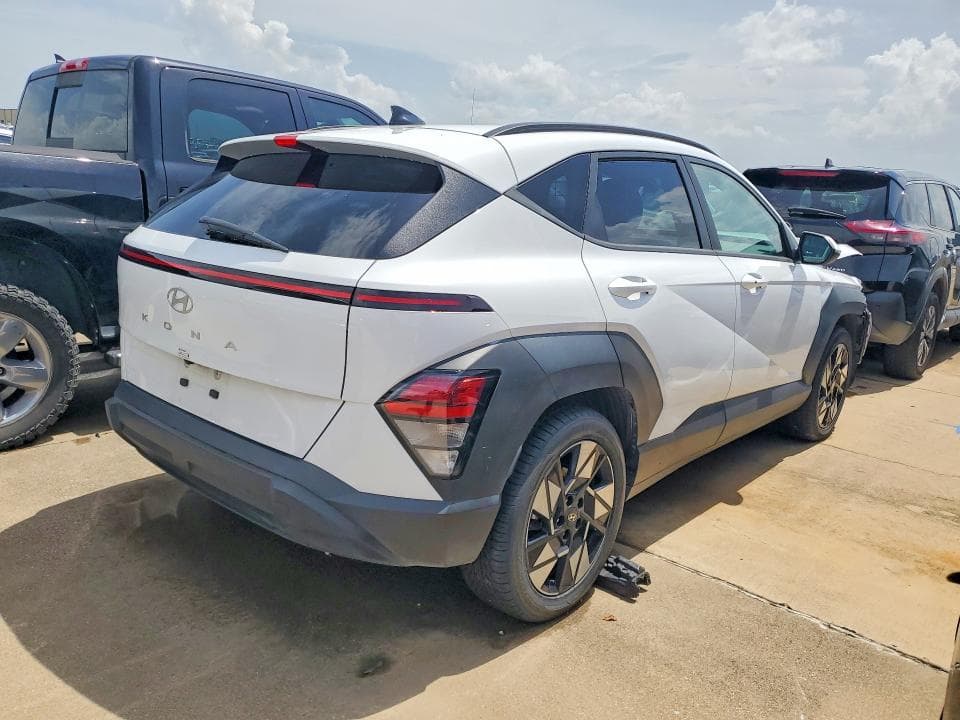 2024 HYUNDAI KONA SEL 3