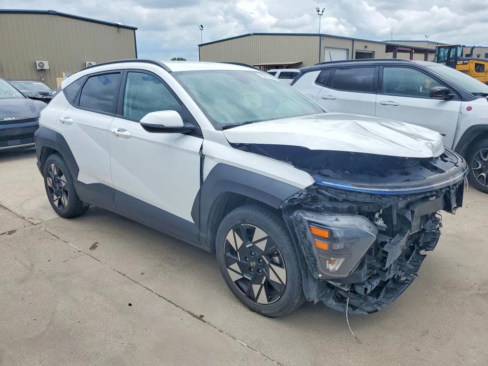 2024 HYUNDAI KONA SEL 4