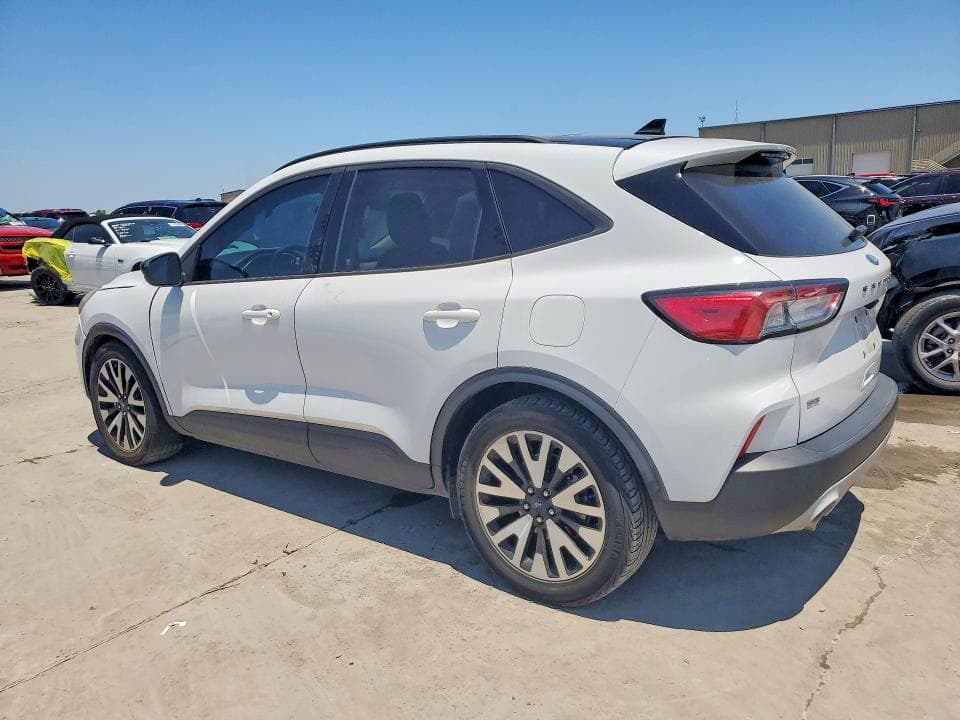 2020 FORD ESCAPE SE SPORT 2