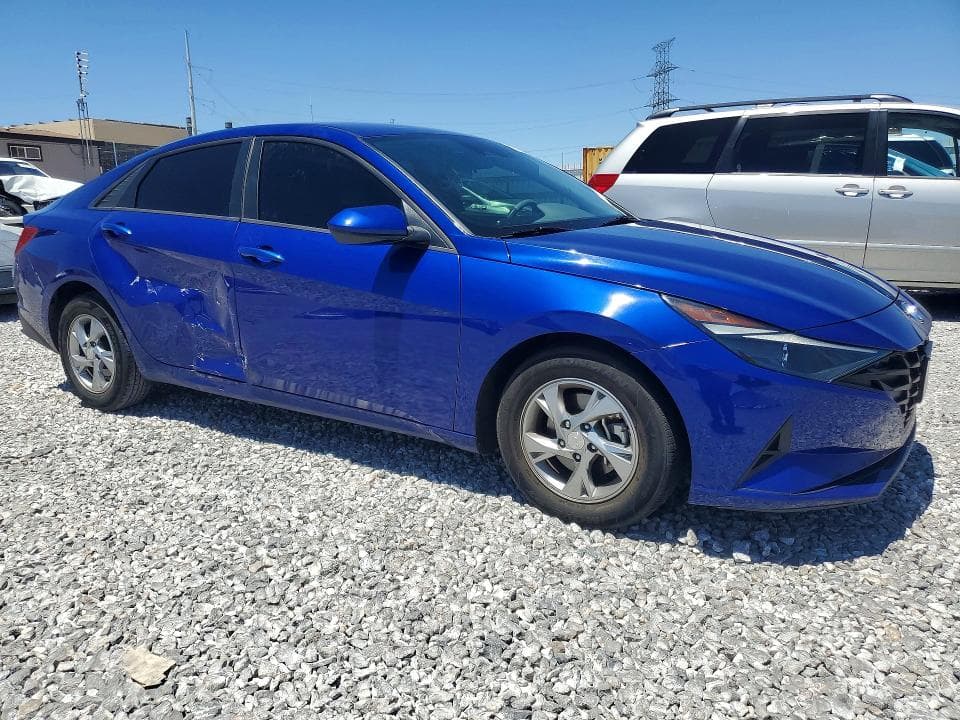 2021 HYUNDAI ELANTRA SE SE 4