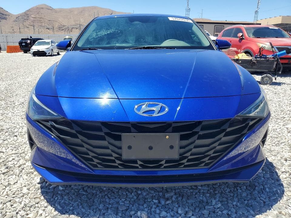 2021 HYUNDAI ELANTRA SE SE 5