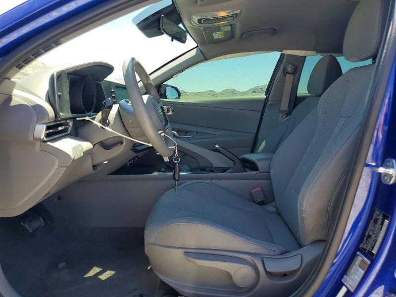 2021 HYUNDAI ELANTRA SE SE 7