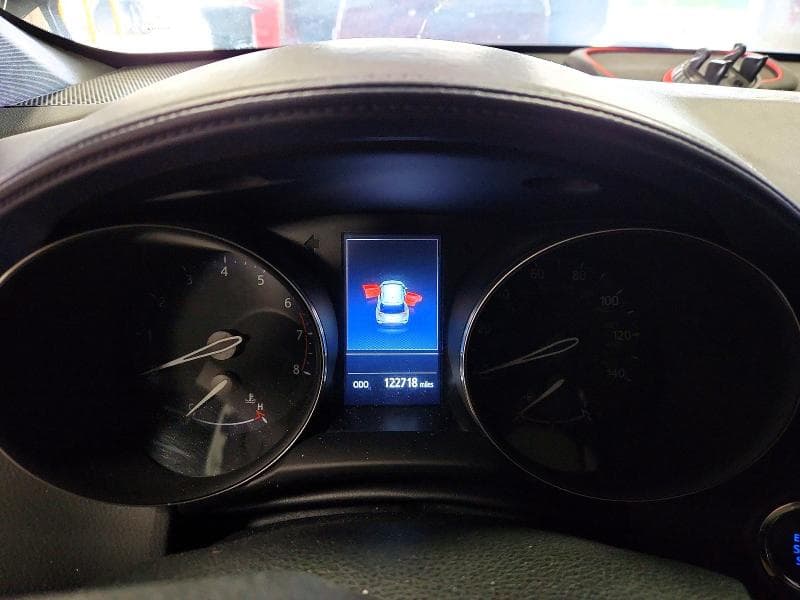 2021 TOYOTA C-HR XLE 9