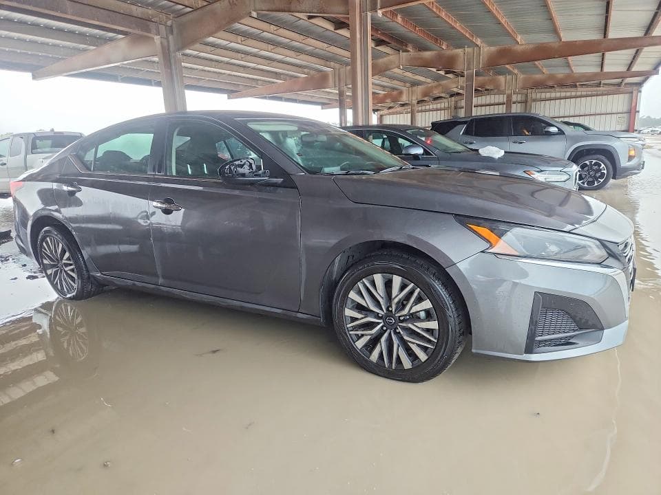 2024 NISSAN ALTIMA 4